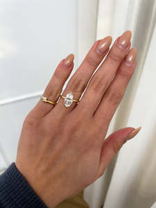 Bagues de fiançailles en or jaune massif 18K, bagues de fiançailles en diamant de laboratoire de taille marquise, bague en diamant solitaire à pointe d'aigle de luxe, OEM ODM - Product Image 2