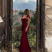 Gaun Maxi Mermaid Burgundy Wanita Joydressing dengan Detail Ruched dan Lengan Mengembang untuk Acara Formal