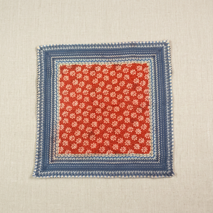 Bandana carrée en coton à imprimé floral pour femmes - Product Image 3