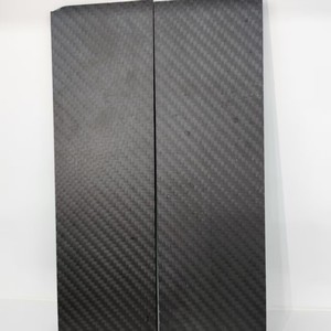 Production innovante et durable de fibre de carbone réduisant l'impact environnemental avec la fabrication de plaques de carbone à motifs - Product Image 6