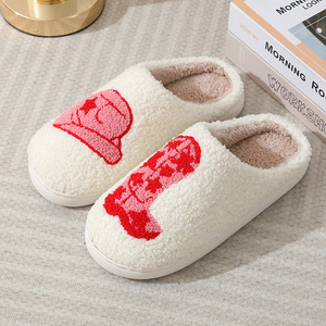 Chaussons amusants et mignons en gros pour femmes et hommes – Nouveau design à bout fermé pour l'hiver, l'été et l'automne - Product Image 2
