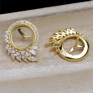 Boucles d'oreilles en argent S925 plaqué or avec cristaux sertis, clous ronds de 10,3 mm pour femmes, bijoux de mariage classiques - Product Image 3