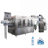 Usine d'embouteillage d'eau potable pure entièrement automatique, machine de remplissage et d'emballage d'eau minérale en bouteille PET