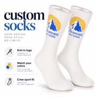 Chaussettes de sport blanches personnalisées avec logo montagne tricoté, motif durable, couleurs entièrement personnalisables et confort tout au long de la journée
