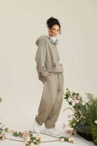 445 gramos de peso pesado Unisex sudaderas de gran tamaño diseño de moda con <span class=keywords><strong>capucha</strong></span> cadena menos sudaderas con bolsillos al por mayor - Product Image 3