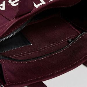 Sac fourre-tout portable en toile de coton écologique pour femme, taille moyenne, broderie personnalisée, fermeture éclair, idéal pour les voyages hiver, printemps, été, automne - Product Image 4