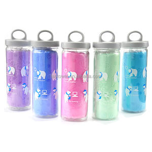 Venta caliente Toalla para mascotas Paquete <span class=keywords><strong>de</strong></span> cubo Piel <span class=keywords><strong>de</strong></span> ciervo para perros Secado rápido Piel <span class=keywords><strong>de</strong></span> ciervo pequeña Toalla <span class=keywords><strong>de</strong></span> baño para mascotas Toalla absorbente para mascotas PVA para perros - Product Image 6