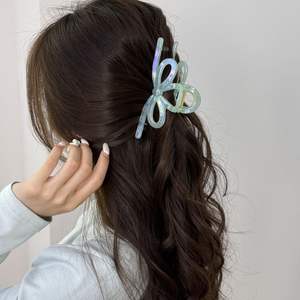 Pinza de Pelo de Sirena Colorida de 13 cm, con Lazo, Color Degradado, Plástico, Pinza de Pelo Grande con Forma de Tiburón, Accesorios para el Cabello de Mujer para Uso Diario - Product Image 2