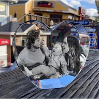 Décoration personnalisée Cadre photo de famille en cristal vierge en forme de cœur gravé au laser Cadeaux personnalisés