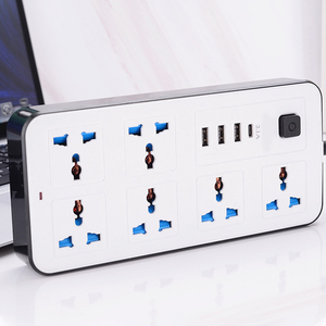 Adaptador de enchufe múltiple del Reino Unido y La UE, 6 salidas de CA, 3 tiras de alimentación USB tipo C, cable de extensión de escritorio para viajes de oficina en casa - Product Image 4