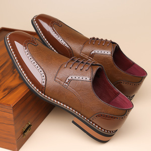 Best-selling large-sized men's brocade engraved lace British-style business formal leather <b>shoes</b> - Product Image 2