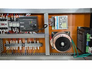 Easy - to - Maintain Automatic Horizontal Round Bottle <b>Labeling</b> System Lowering Maintenance Costs - Product Image 6