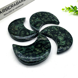 Cristal de <span class=keywords><strong>Luna</strong></span> Kambaba Tallado a Mano al por Mayor, Cristal de <span class=keywords><strong>Luna</strong></span> Kambaba <span class=keywords><strong>Verde</strong></span> Pulido para Decoración del Hogar - Product Image 3