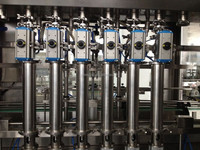 Machine de remplissage et de bouchage automatique d'huile lubrifiante de haute précision 3000BPH