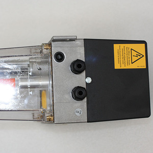 Hệ Thống Bôi Trơn Một Dòng Hoặc Dầu Và Không Khí Skf MKF1-11BB10000 + 428 Hoạt Động Bơm Bánh Răng - Product Image 4