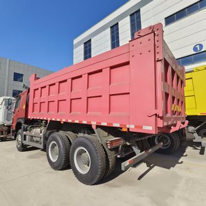 Camion benne d'<span class=keywords><strong>occasion</strong></span> Sinotruk Howo 6x4 Diesel 380 CV Moteur Weichai Transmission FAST Système de levage hydraulique à benne basculante à gauche - Product Image 4