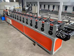 Máquina de fabricación de listones de persiana enrollable de fácil operación, paneles de puerta de persiana, máquina formadora de rollos - Product Image 6