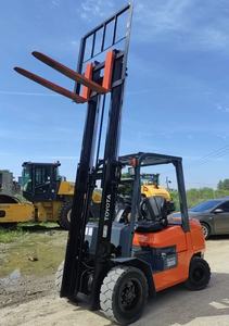 Carretilla elevadora Toyota usada de 3,5 toneladas, piezas de carretilla elevadora Toyota usadas originales de Japón de 3,5 toneladas, carretilla elevadora diésel Toyota de 3,5 toneladas precio/en venta - Product Image 3