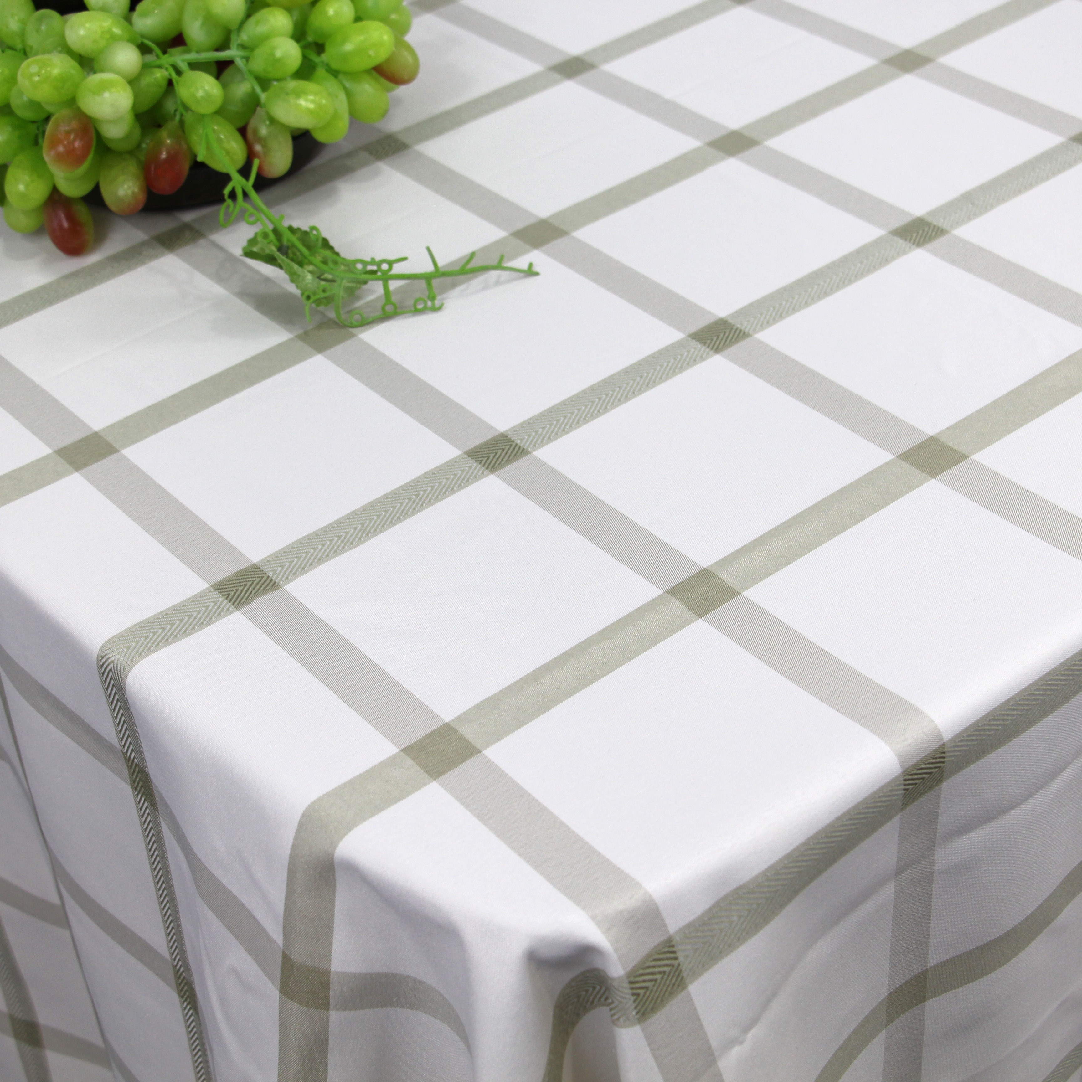 Вышивка ламинированная Водонепроницаемая элегантная прямоугольная кружевная дешевая скатерть для вечеринки Рождества свадьбы