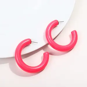 C 자형 대형 귀 고리 뜨거운 핑크 수지 과장된 패션 보석 아크릴 귀걸이 2023 도매 인기있는 한국 여성 Cc