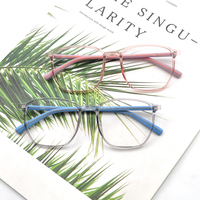 Nouvelles lunettes rectangulaires pour femmes, style moderne, avec monture légère et confortable en TR90 et verres en PC, pour un usage quotidien et au bureau