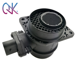 เซ็นเซอร์วัดปริมาณอากาศแบบมวล (MAF) ขนาดเส้นผ่านศูนย์กลางภายใน 70 มม. 12V สำหรับรถยนต์ที่มีระบบเกียร์อัตโนมัติ - Product Image 1