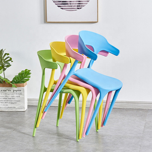 Silla <span class=keywords><strong>de</strong></span> cocina nórdica clásica, silla <span class=keywords><strong>de</strong></span> plástico moderna para restaurante para el hogar, Bar, apartamento, parque, <span class=keywords><strong>precio</strong></span> apilable y barato a la venta - Product Image 2