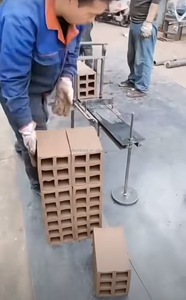 BRICKMAC Máquina de fabricación de baldosas de cerámica completamente automática Máquina de fabricación de bloques Fabricación de baldosas de arcilla Maquinaria de fabricación de ladrillos automática - Product Image 6