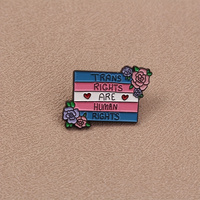 Bleu rose blanc arc-en-ciel drapeau broche Badge vêtements sac à dos broche accessoires en métal