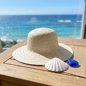 Chapeau de sauveteur en paille pure à large bord, chapeau de plage d'été tendance pour femme avec logo personnalisé - Product Image 1