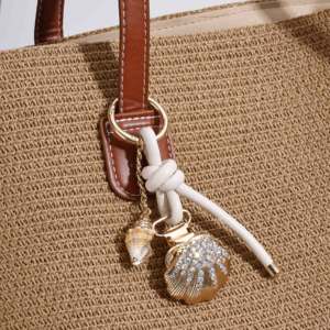 2025 nouvelle vente chaude Marine série sac breloques blanc PU corde coquille porte-clés mignon conque chapeau pince pour les femmes bijoux de mode - Product Image 4