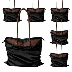 Bolsa <span class=keywords><strong>de</strong></span> Satén con Cordón, Ecológica, Reciclable, Lavable, con Logotipo Personalizado al por Mayor, Bolsa <span class=keywords><strong>de</strong></span> Embalaje <span class=keywords><strong>de</strong></span> Lujo, MOQ Bajo - Product Image 2