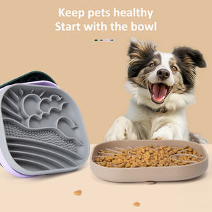 Tazón de alimentación lenta de silicona ecológica al por mayor para perros, ventosas, alfombrilla para lamer con logotipo personalizado, plato de comida portátil duradero y no tóxico para mascotas - Product Image 4