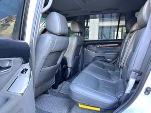<span class=keywords><strong>Toyota</strong></span> <span class=keywords><strong>Prado</strong></span> 4.0 <span class=keywords><strong>GX</strong></span> Luxury Auto <span class=keywords><strong>2005</strong></span>, SUV Japonés Usado, Clásico V6 4x4 Todoterreno Legend - Product Image 4