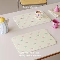 Cremefarbene, mädchenhafte Tischsets im Creme-Stil, wasser- und ölbeständige, abwaschfreie Tassen- und Tellerunterlagen aus Leder, hitzeisolierende Untersetzer für Kaffeemaschinen