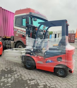 Chariot élévateur à contrepoids Heli de 1,5 tonne de haute qualité, mini chariot élévateur diesel CPCD15 avec pince pour rouleaux de papier à vendre - Product Image 2