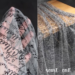 Tela de Chifón Ligera y Transparente con Logotipo de Marca de Moda, <span class=keywords><strong>100</strong></span>% Poliéster, para Prendas de Niñas - Product Image 2