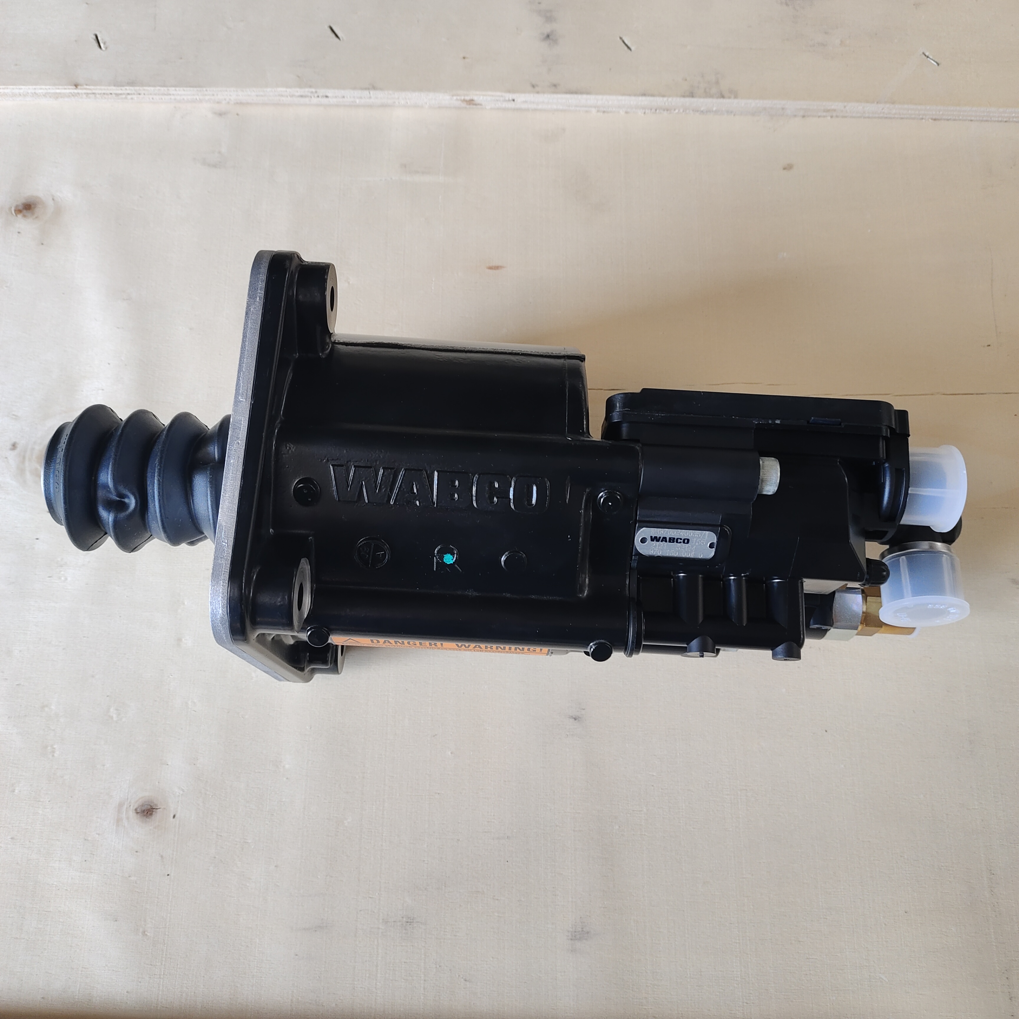 正品中国重汽豪沃零件离合器助力器WG9700240035适用于豪沃A7