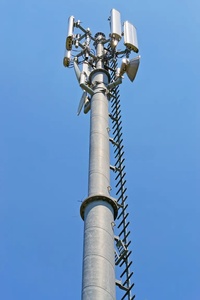Stahl-Monopolmast Kommunikationsturm Telekommunikationsturm für Mobilfunk-Basisstation - Product Image 3