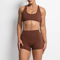 Ensemble de sport pour femme de haute qualité avec soutien-gorge de fitness à logo personnalisé en nylon et élasthanne, dos nageur, et short de yoga sans effet froncé