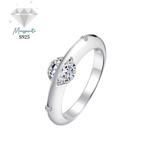 LOYE 925 纯银莫桑石戒指，韩版星形可旋转女士戒指 - Product Image 1