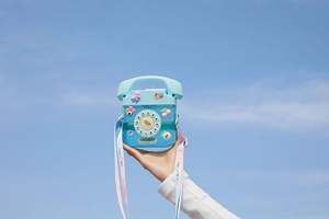 STARLII Vente en gros Tasse à eau en plastique mignonne en forme de téléphone créative avec paille et sangle - Product Image 6