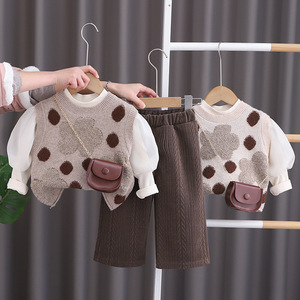 Vêtements pour bébé, style coréen, ensemble trois pièces pour <span class=keywords><strong>fille</strong></span>, coton traité pour adoucir la peau, motif floral chic, printemps automne, <span class=keywords><strong>mode</strong></span> - Product Image 1