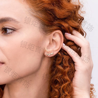LOZRUNVE Boucles d'oreilles grimpantes en forme de feuille, plaquées or 14 carats, zircone de haute qualité, argent 925