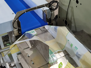 Tự động flowpack bao bì mặt mô nhựa máy bao bì khăn giấy mô mềm gói niêm phong máy - Product Image 4