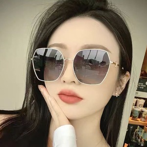 Gafas de Sol Polarizadas con Marco Completo y Protección UV400 para Mujer, Diseño Ojo de Gato, Moda 2025 - Product Image 2