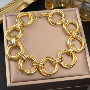 personnalisé fashion bracelets & <b>bangles</b> luxury twisted double interlocking circle link <b>men</b> women copper bracelets - Product Image 4