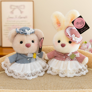 Exquisito Vestido de Encaje de Peluche de Conejo y Oso Estilo Lolita Vintage, Gorro Babushka a Cuadros, Juguete de Peluche, Venta al por Mayor de Fábrica, Personalizado OEM ODM - Product Image 3
