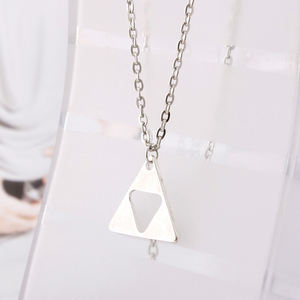 Collar con colgante Triforce de metal para mujer, estilo minimalista, geométrico - Product Image 5