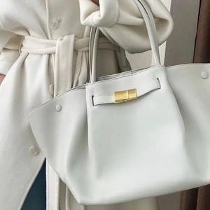 Wholesale Factory <strong>UK</strong> Niche Wings Suede Lychee Grain Large Capacity Magnetic Clasp Polyester <strong>Tote</strong> <strong>Bag</strong> - Product Image 4